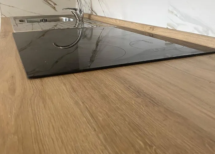 Con Giardino E Bbq Al Centro Di 別荘 *