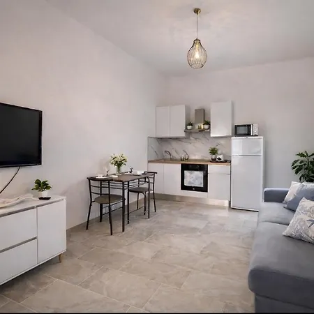 Con Giardino E Bbq Al Centro Di